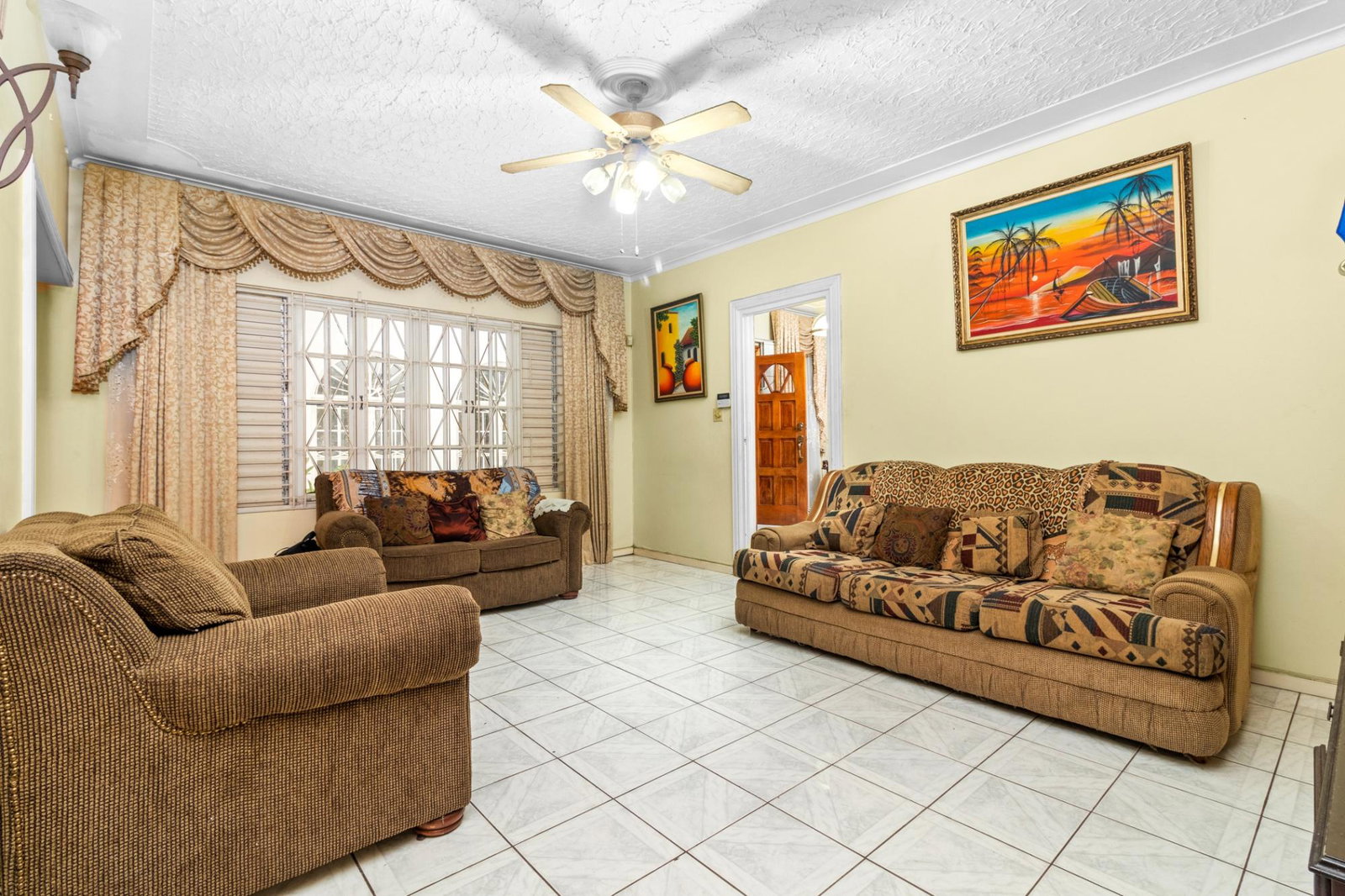 Stunning-5-Bedroom-Home-for-Sale-in-Bridgemount-Jamaica Seventh image of Bridgemount Drive in Kingston 8, St. Andrew, Jamaica - property is For Sale