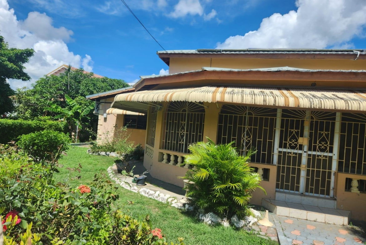 Fifteenth image of Johnson Close in Keystone, St. Catherine, Jamaica - property is For Sale