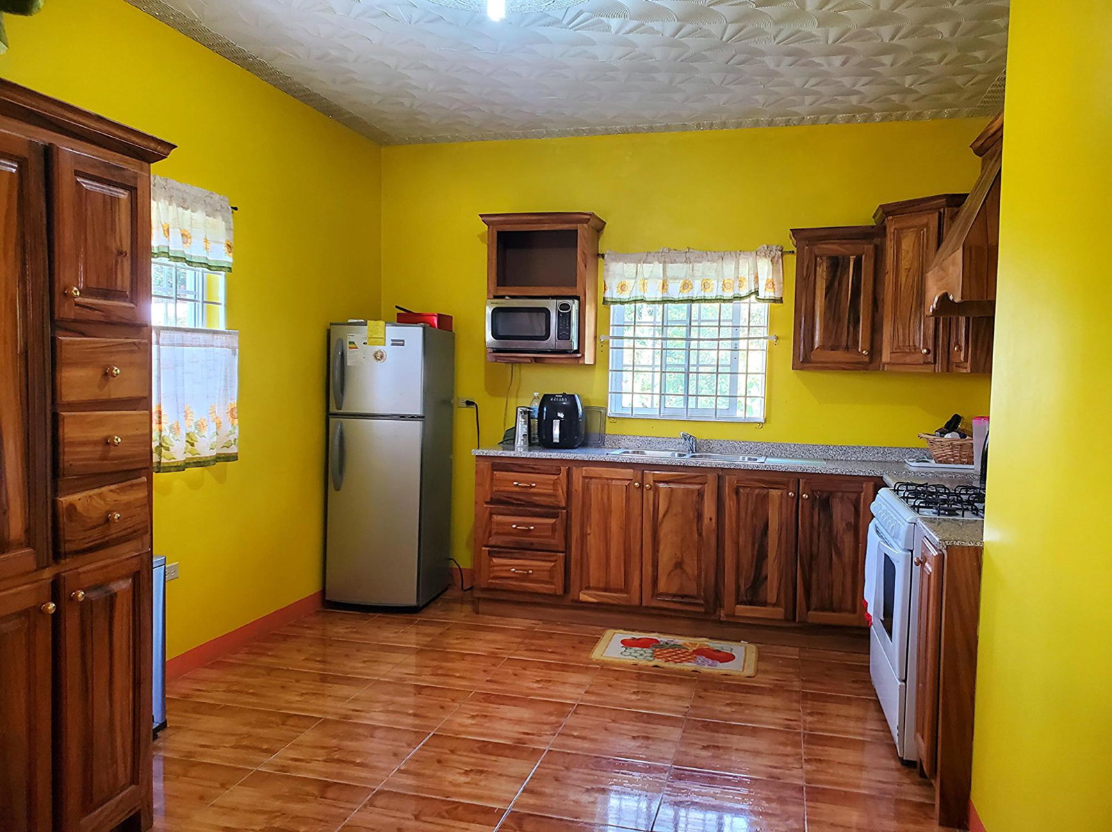 Eleventh image of East Ingleside Road in East Ingleside Gaedens, Manchester, Jamaica - property is For Sale