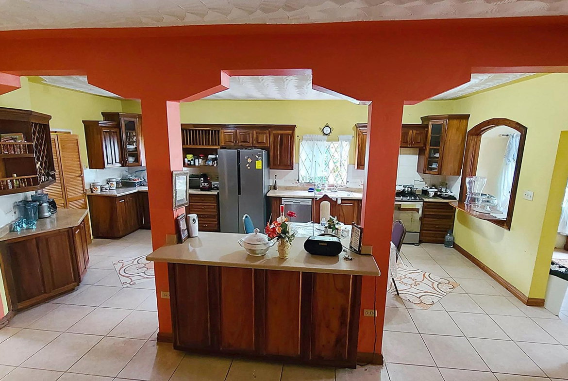 Fourth image of East Ingleside Road in East Ingleside Gaedens, Manchester, Jamaica - property is For Sale