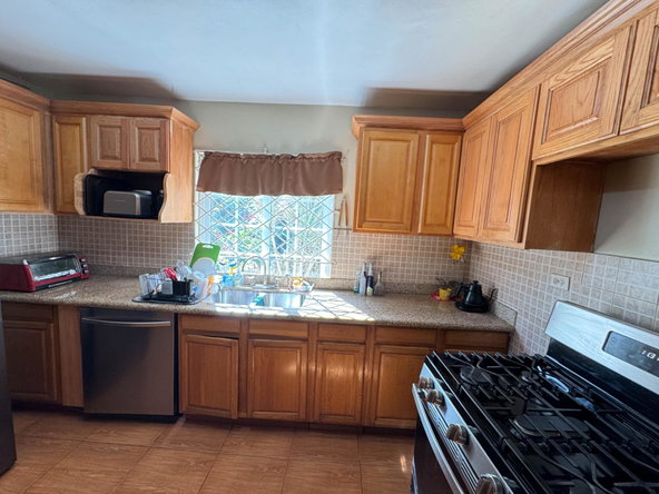 Seventeenth image of 8 Philham Drive in Mandeville, Manchester, Jamaica - property is For Sale