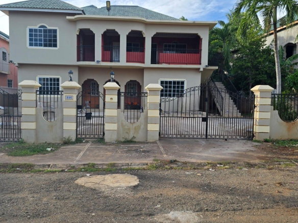 First image of #4-996 St. Albans Close in Green Acres, St. Catherine, Jamaica - property is For Rent