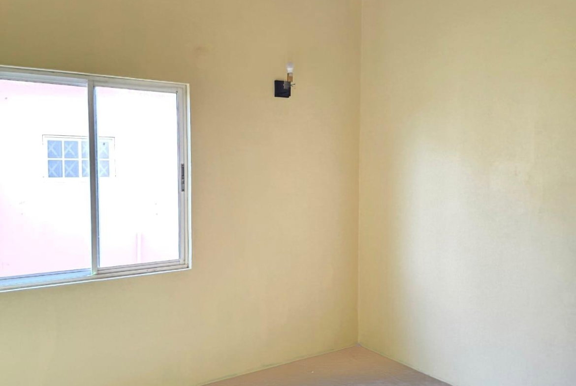 Tenth image of #4-996 St. Albans Close in Green Acres, St. Catherine, Jamaica - property is For Rent