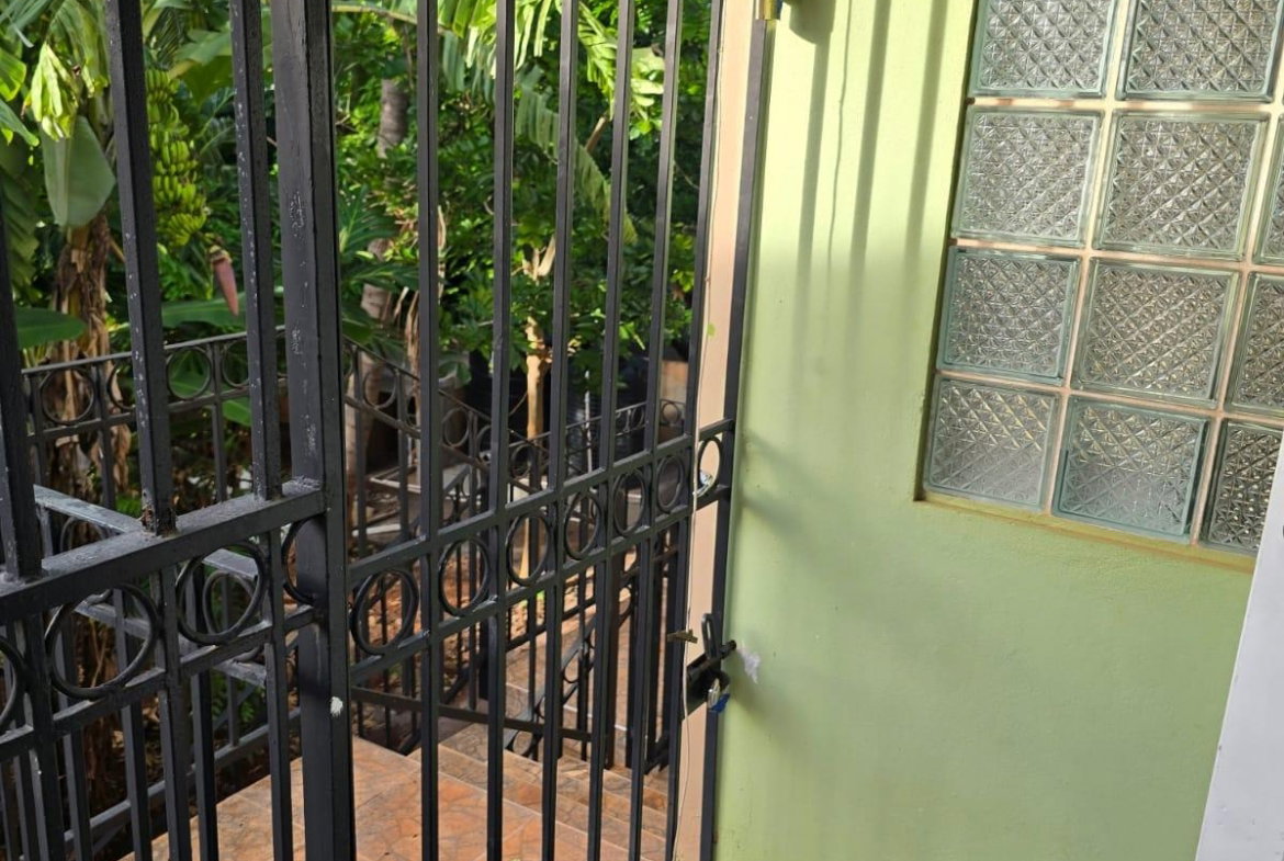 Fourteenth image of #4-996 St. Albans Close in Green Acres, St. Catherine, Jamaica - property is For Rent