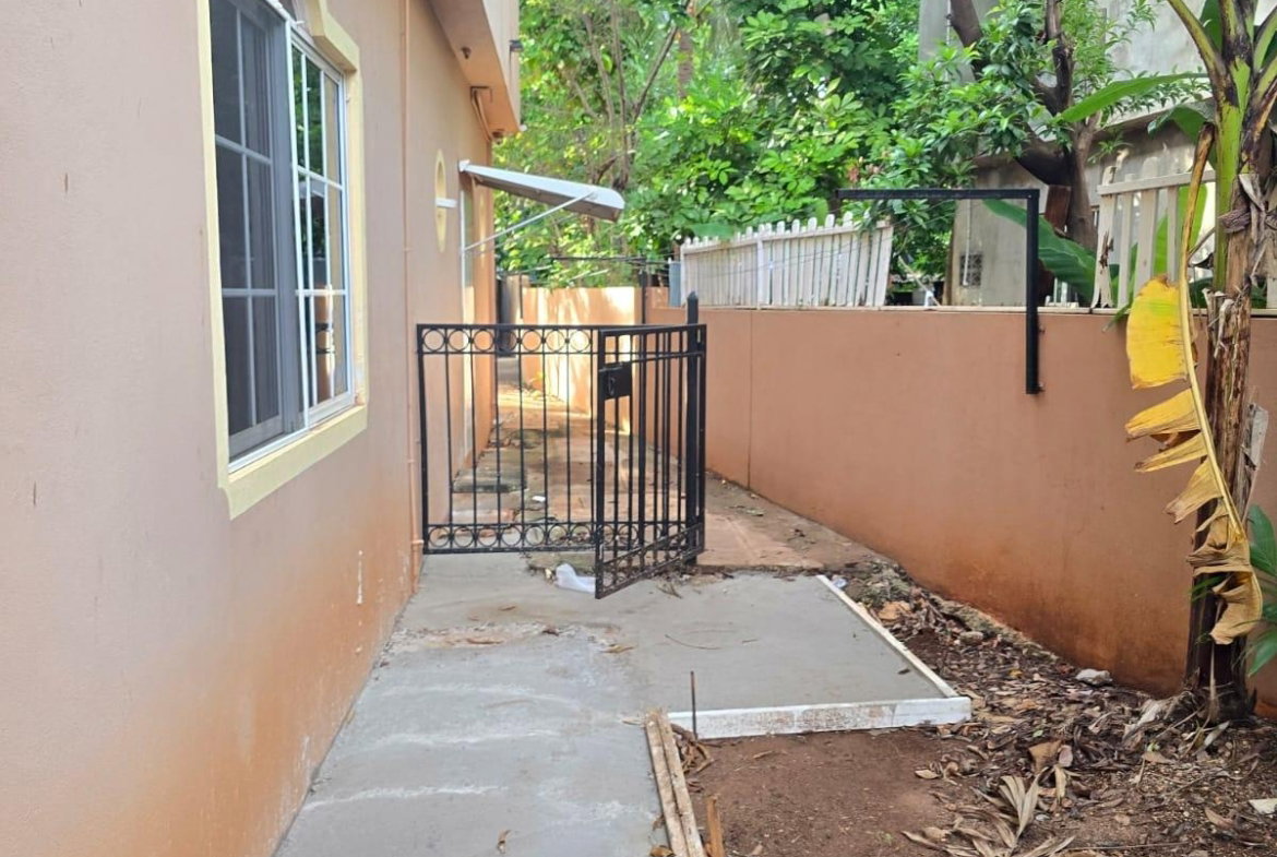 Nineteenth image of #4-996 St. Albans Close in Green Acres, St. Catherine, Jamaica - property is For Rent