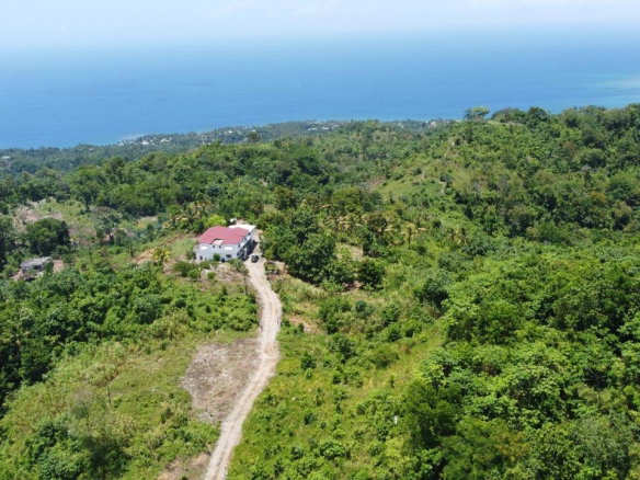 First image of 3 Hope Bay in Hope Bay, Portland, Jamaica - property is For Sale
