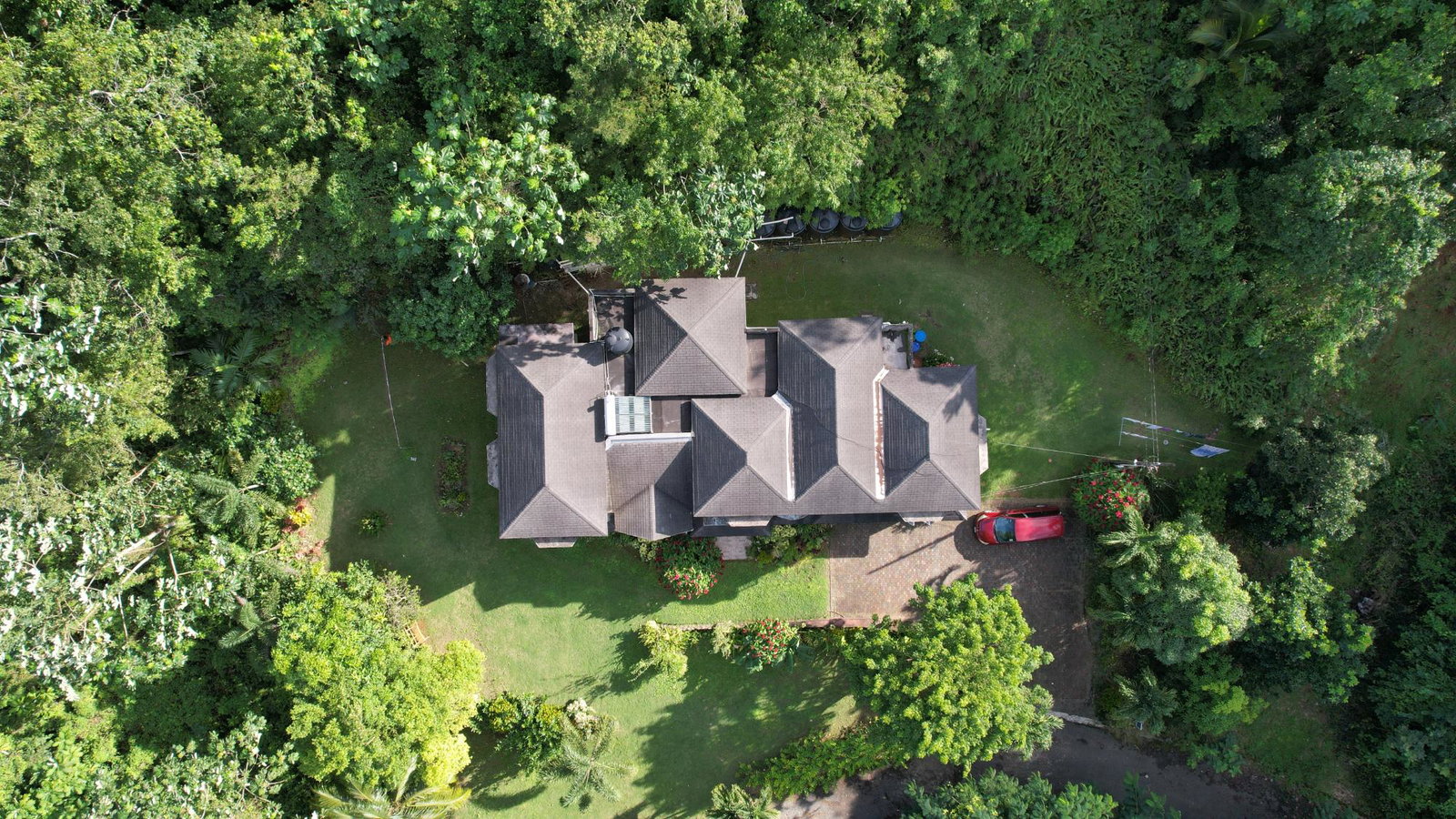 Stunning-Self-Sufficient-Home-for-Sale-in-Woodland-Heights-Jamaica Fifth image of Woodland Heights, Red Hil in Kingston 19, St. Andrew, Jamaica - property is For Sale
