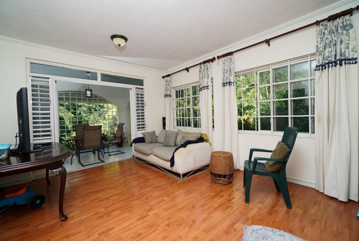 Tenth image of Woodland Heights, Red Hil in Kingston 19, St. Andrew, Jamaica - property is For Sale