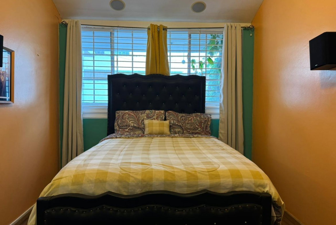 Fourteenth image of 9 Hope Mews, Kingston 6 in Kingston 6, St. Andrew, Jamaica - property is For Rent
