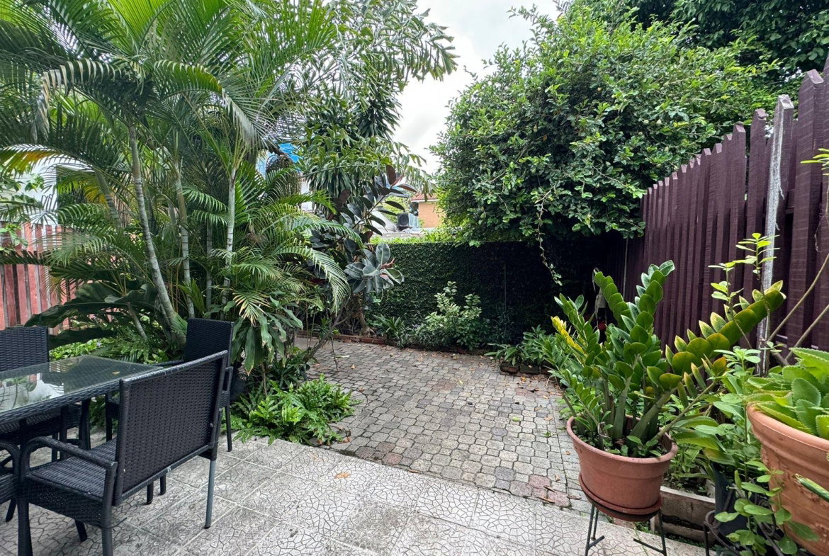 Twenty-Eighth image of 9 Hope Mews, Kingston 6 in Kingston 6, St. Andrew, Jamaica - property is For Rent