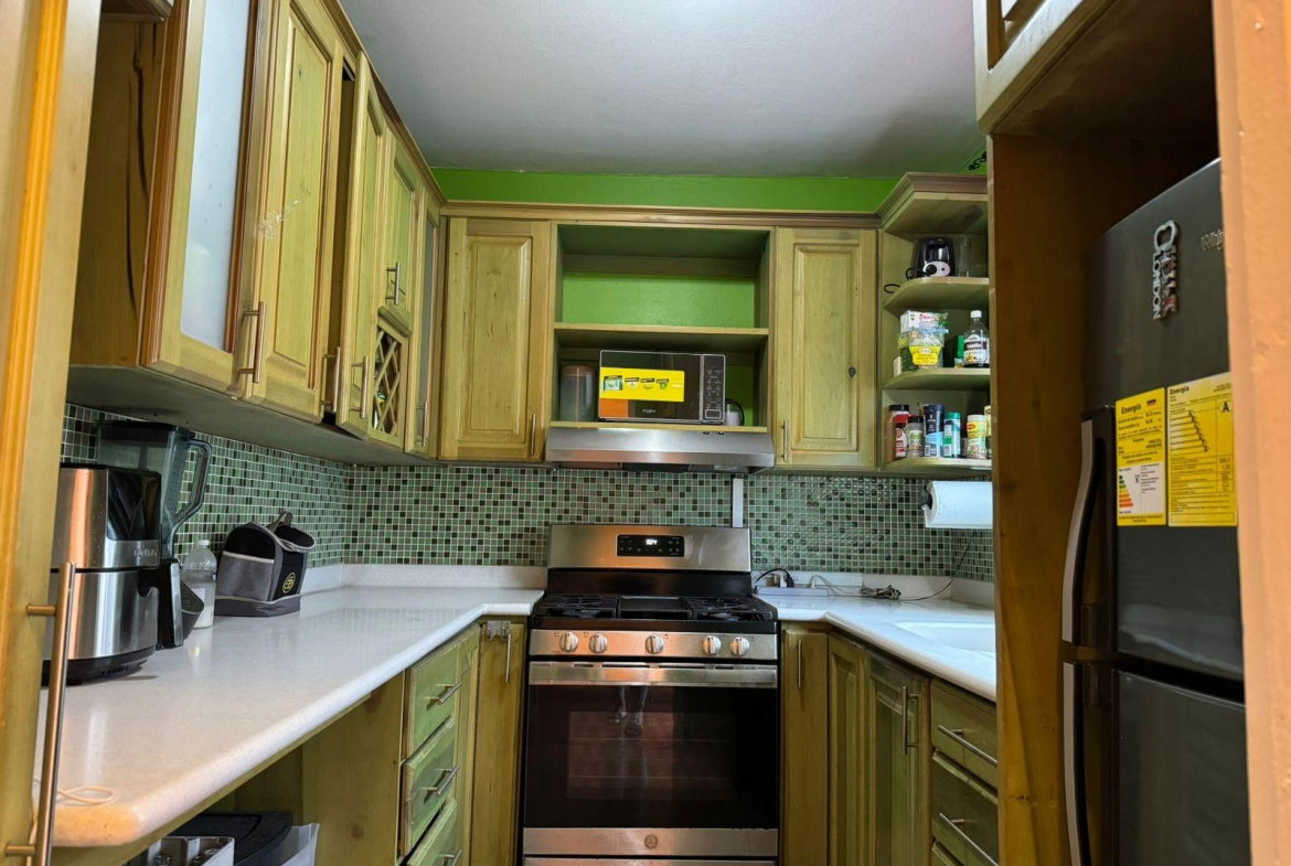 Ninth image of 9 Hope Mews, Kingston 6 in Kingston 6, St. Andrew, Jamaica - property is For Rent