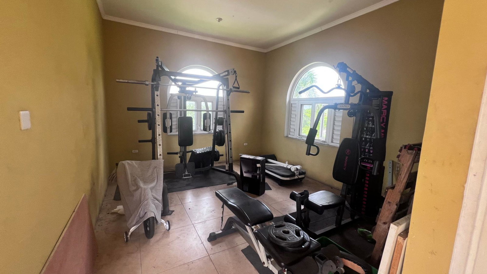 Fifth image of 3b-11 Durham Avenue, Kingston 6 in Kingston 6, St. Andrew, Jamaica - property is For Rent