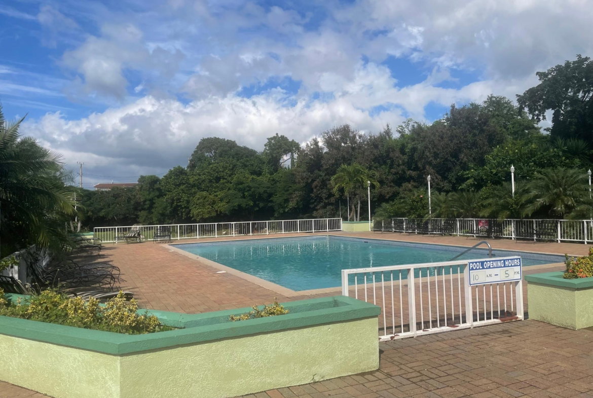 Eleventh image of 2f- Red Birch Ave, Long Mtn in Kingston 6, St. Andrew, Jamaica - property is For Rent