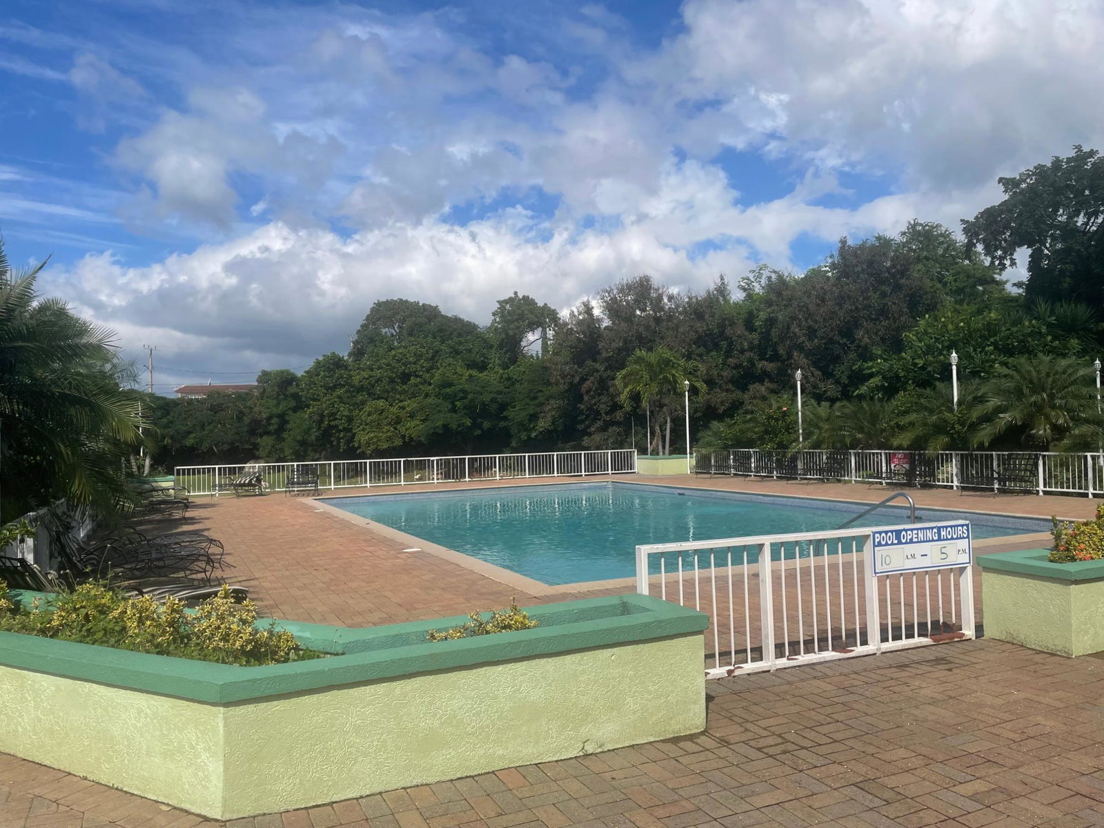 Eleventh image of 2f- Red Birch Ave, Long Mtn in Kingston 6, St. Andrew, Jamaica - property is For Rent