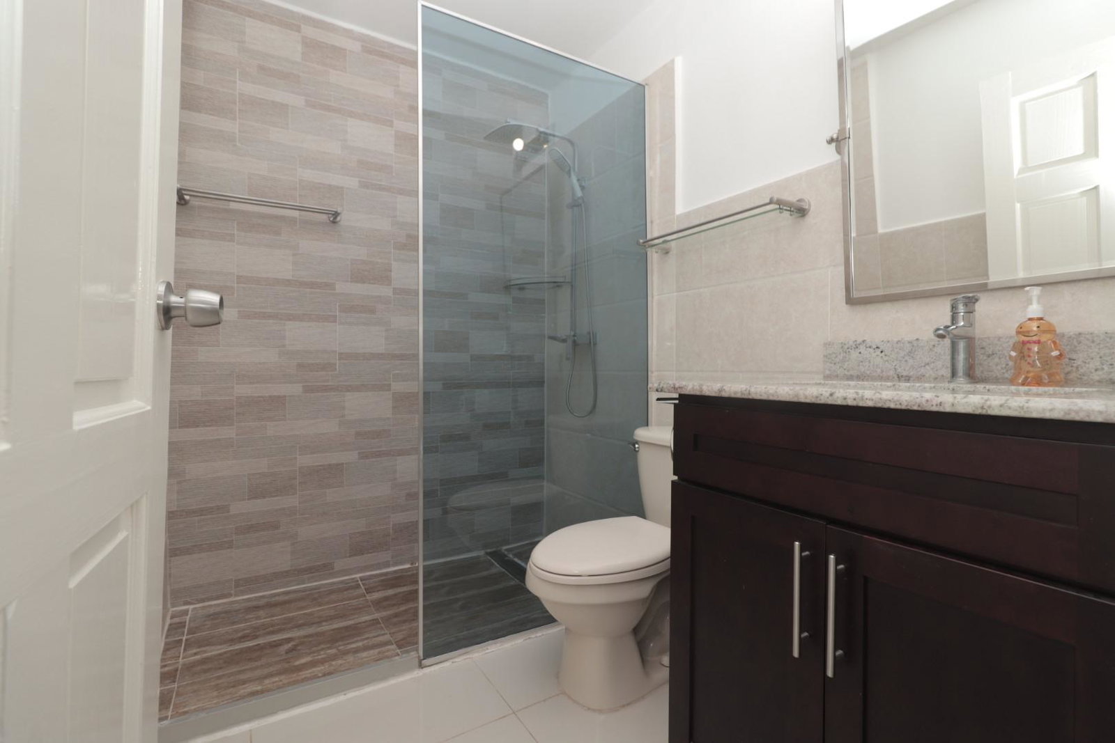 Twelfth image of 9-1 Fairway Avenue in NEW KINGSTON, St. Andrew, Jamaica - property is For Rent
