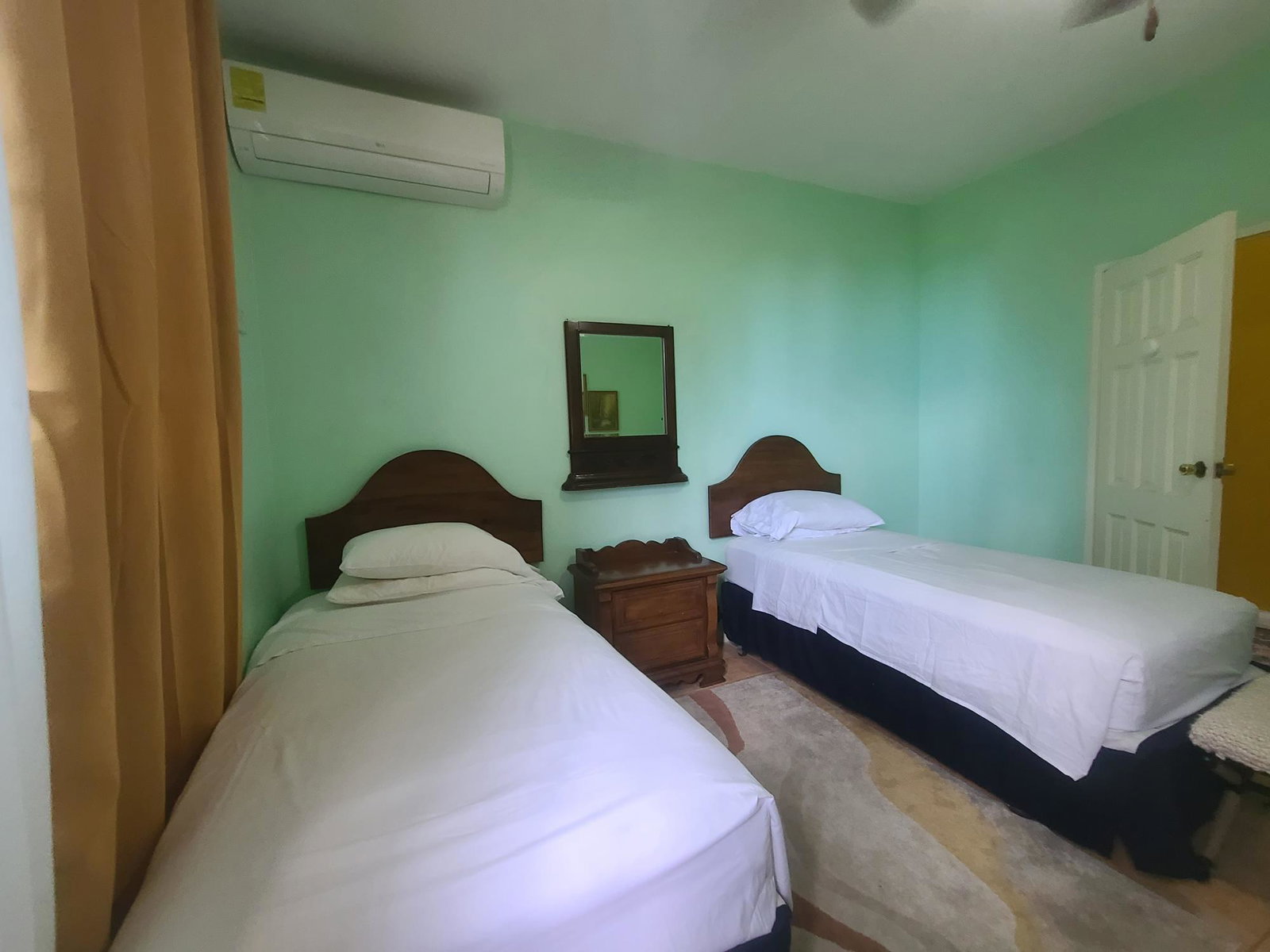 Stylish-2-Bedroom-Apartment-for-Rent-in-St.-Andrew-Jamaica Thirteenth image of 16- Surbiton Avenue in Kingston 6, St. Andrew, Jamaica - property is For Rent