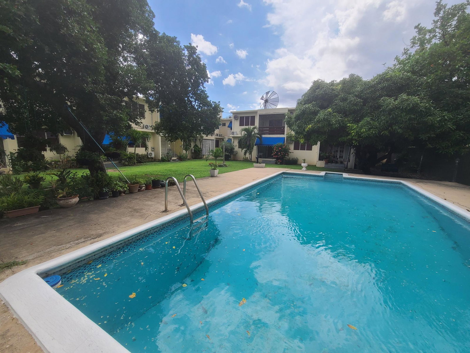Stylish-2-Bedroom-Apartment-for-Rent-in-St.-Andrew-Jamaica Sixteenth image of 16- Surbiton Avenue in Kingston 6, St. Andrew, Jamaica - property is For Rent