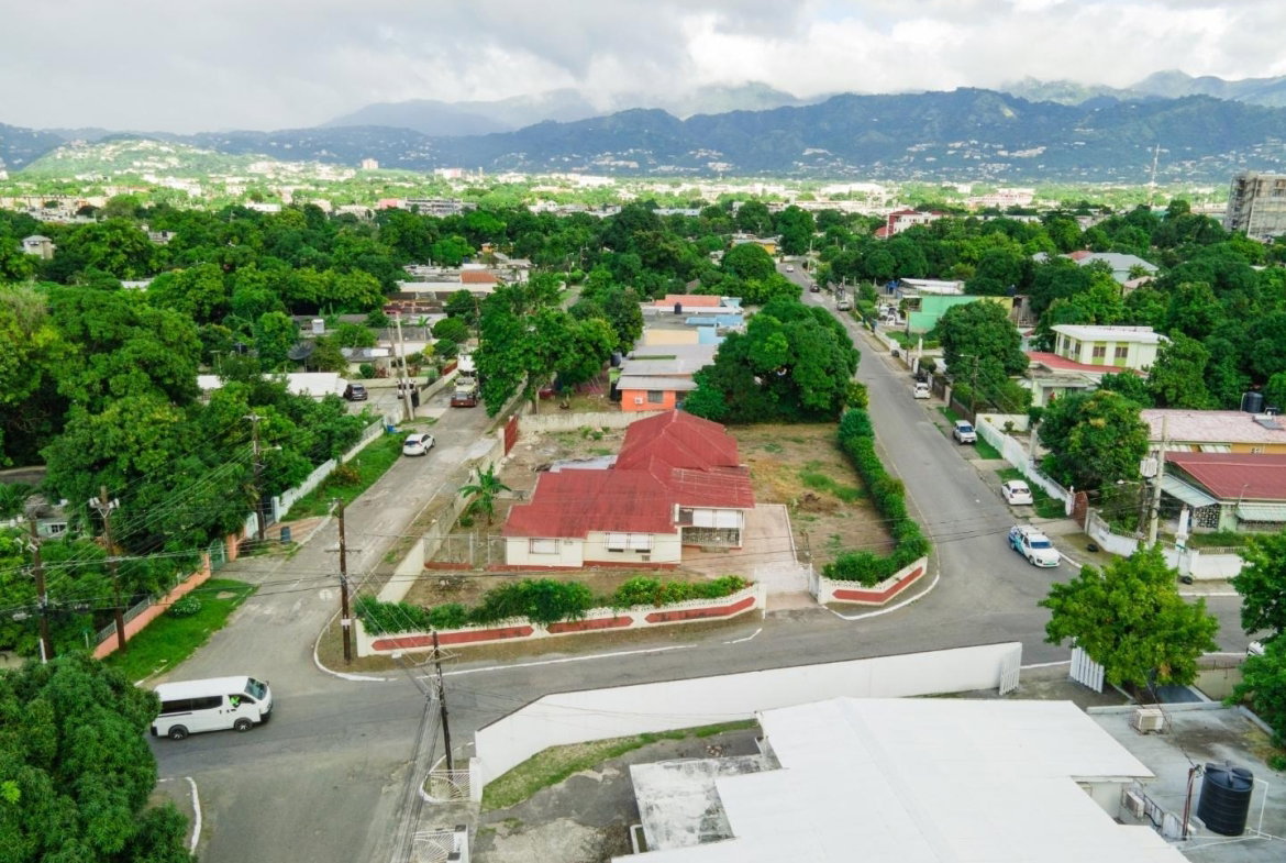 Fourth image of Cassia Park Avenue in Kingston 10, St. Andrew, Jamaica - property is For Rent
