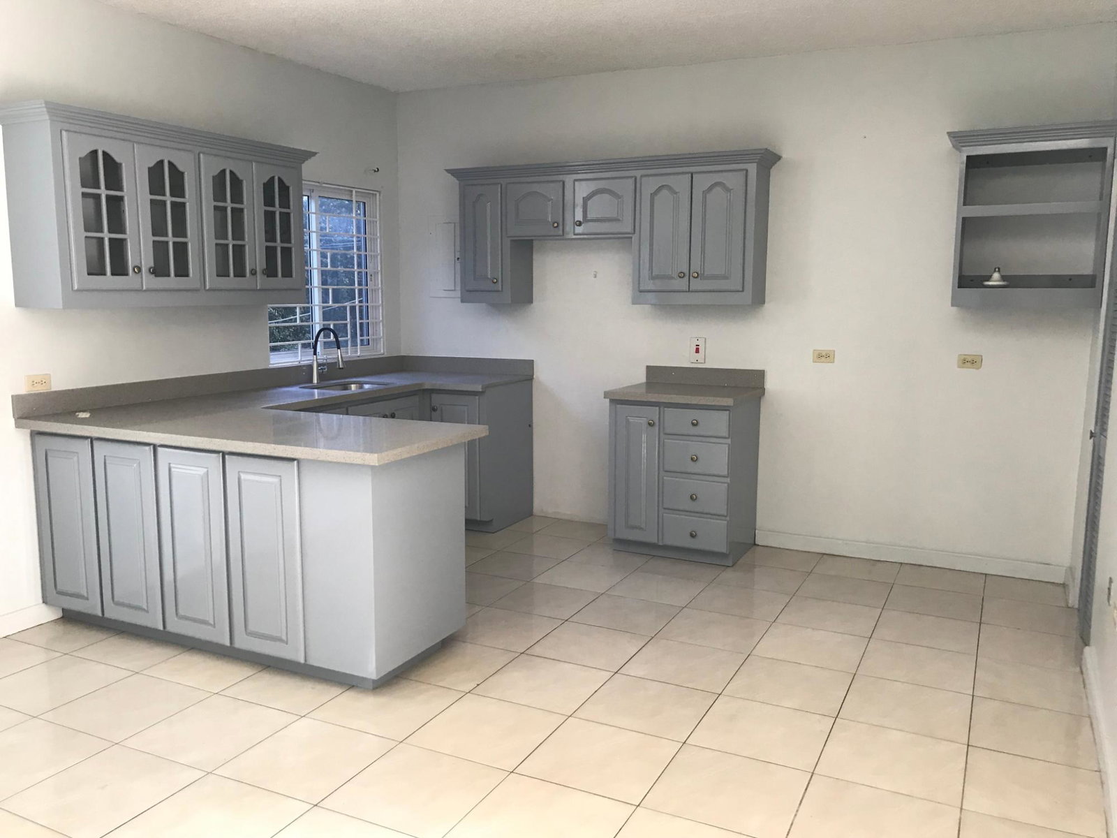 Thirteenth image of 25 Sandhurst Crescent in Kingston 6, St. Andrew, Jamaica - property is For Rent