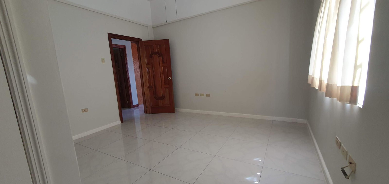 Twelfth image of Fairway Avenue in Kingston 6, St. Andrew, Jamaica - property is For Rent