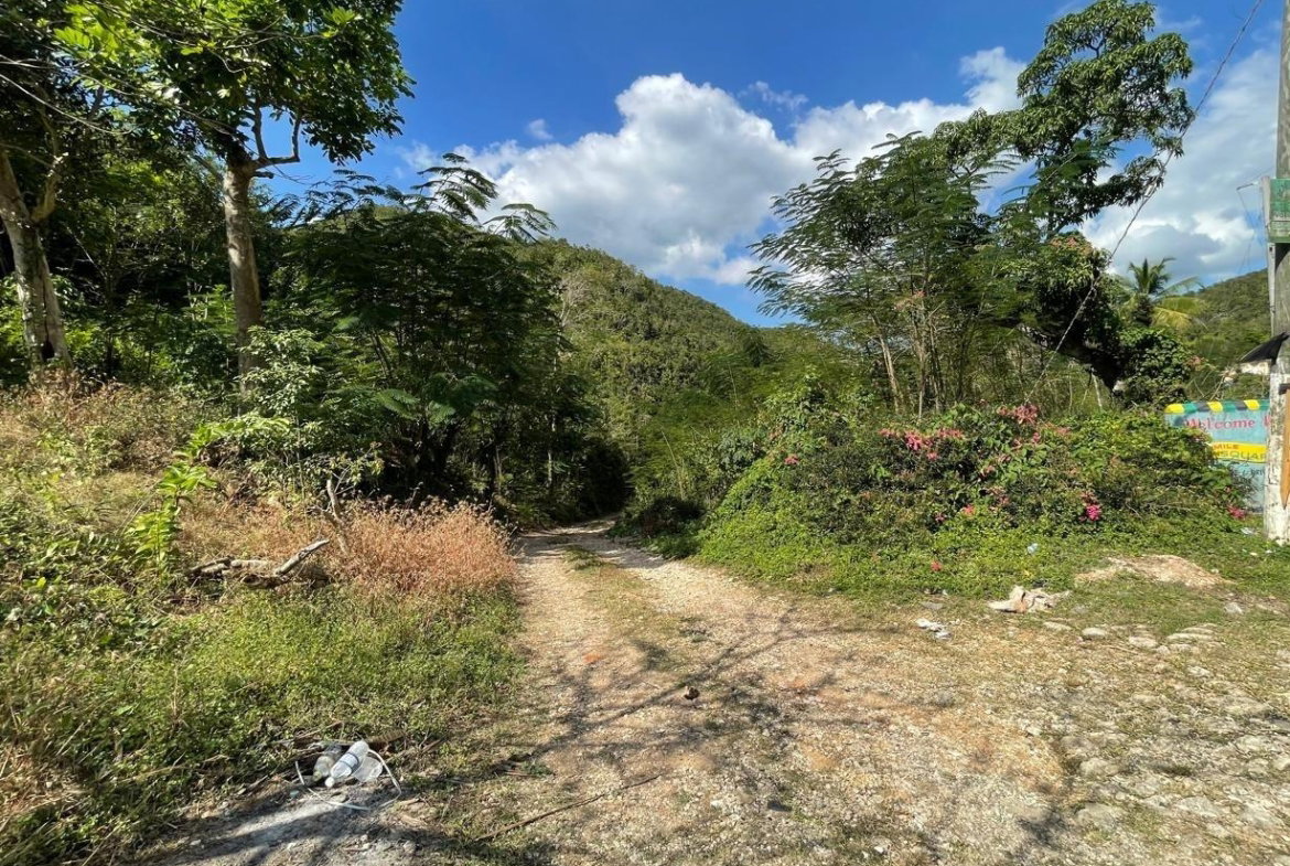 Second image of Patton Park in Mount Moreland, St. Catherine, Jamaica - property is For Sale
