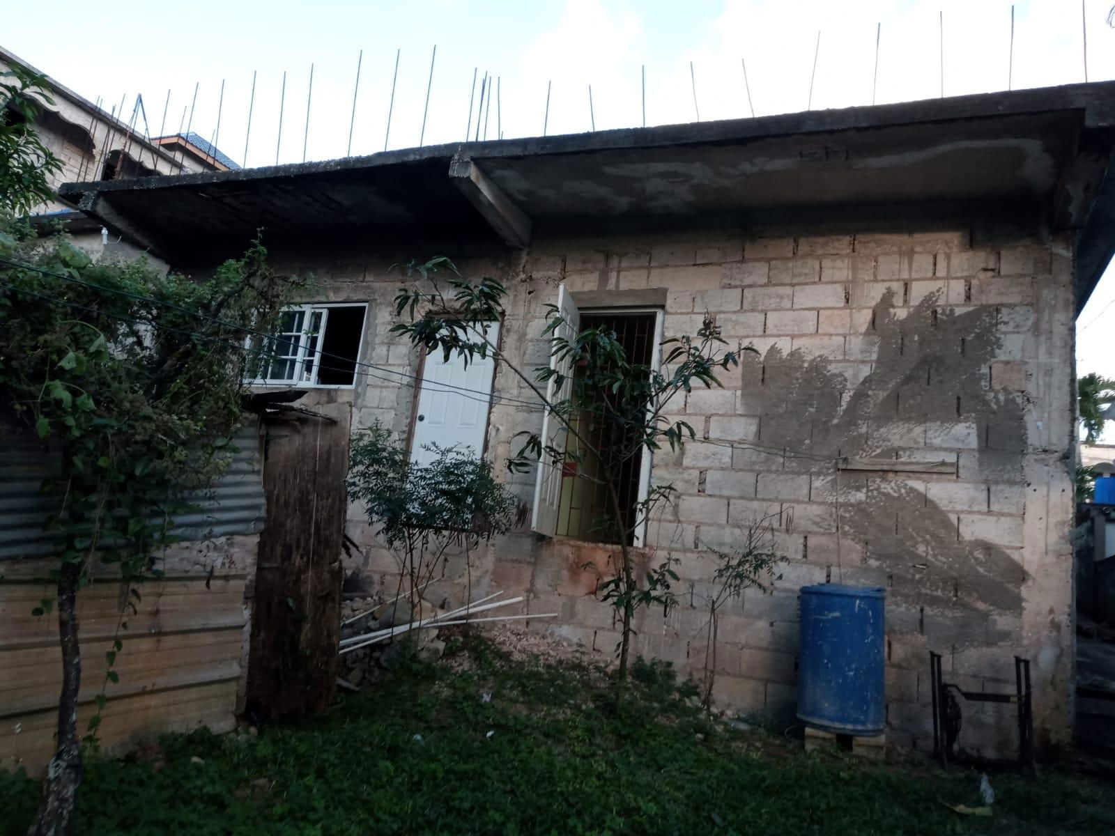 4-Bedroom-Family-House-for-Sale-in-Moneague-Gardens-St.-Ann Fourth image of 121 Mark Avenue, Moneague Gar in Moneague, St. Ann, Jamaica - property is For Sale