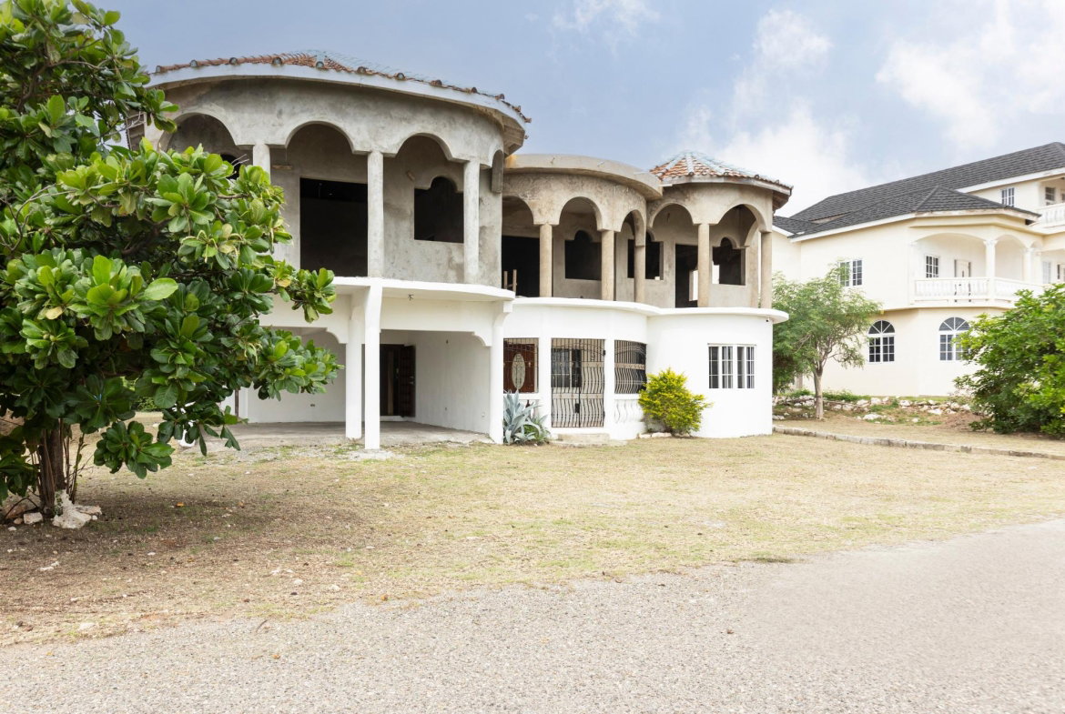 Second image of 269 Sandhill Circle, Hellshir in HELLSHIRE HILLS, St. Catherine, Jamaica - property is For Sale