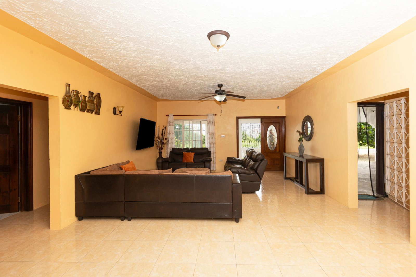 Ninth image of 269 Sandhill Circle, Hellshir in HELLSHIRE HILLS, St. Catherine, Jamaica - property is For Sale