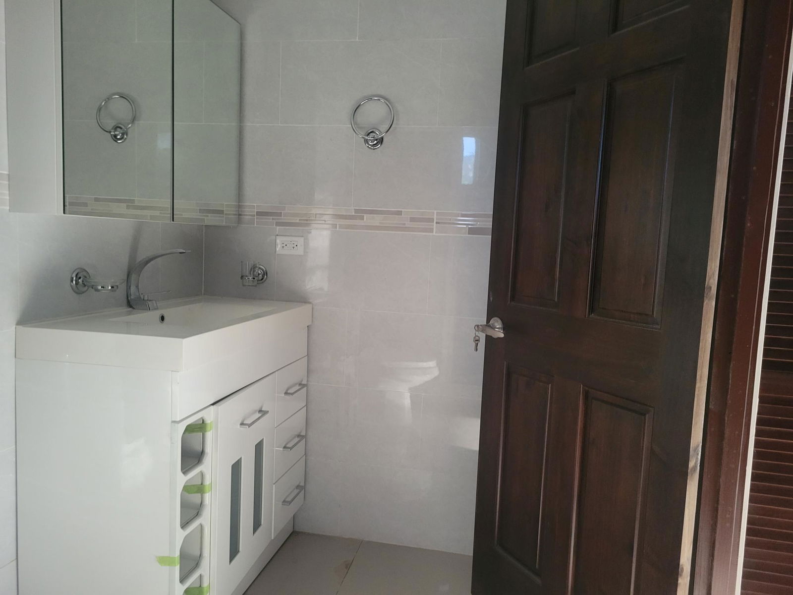 Affordable-2-Bedroom-Apartments-for-Sale-at-D-Chelsea-St.-Andrew Fourteenth image of 9-12 Lyndale Avenue in Molynes Gardens, St. Andrew, Jamaica - property is For Sale