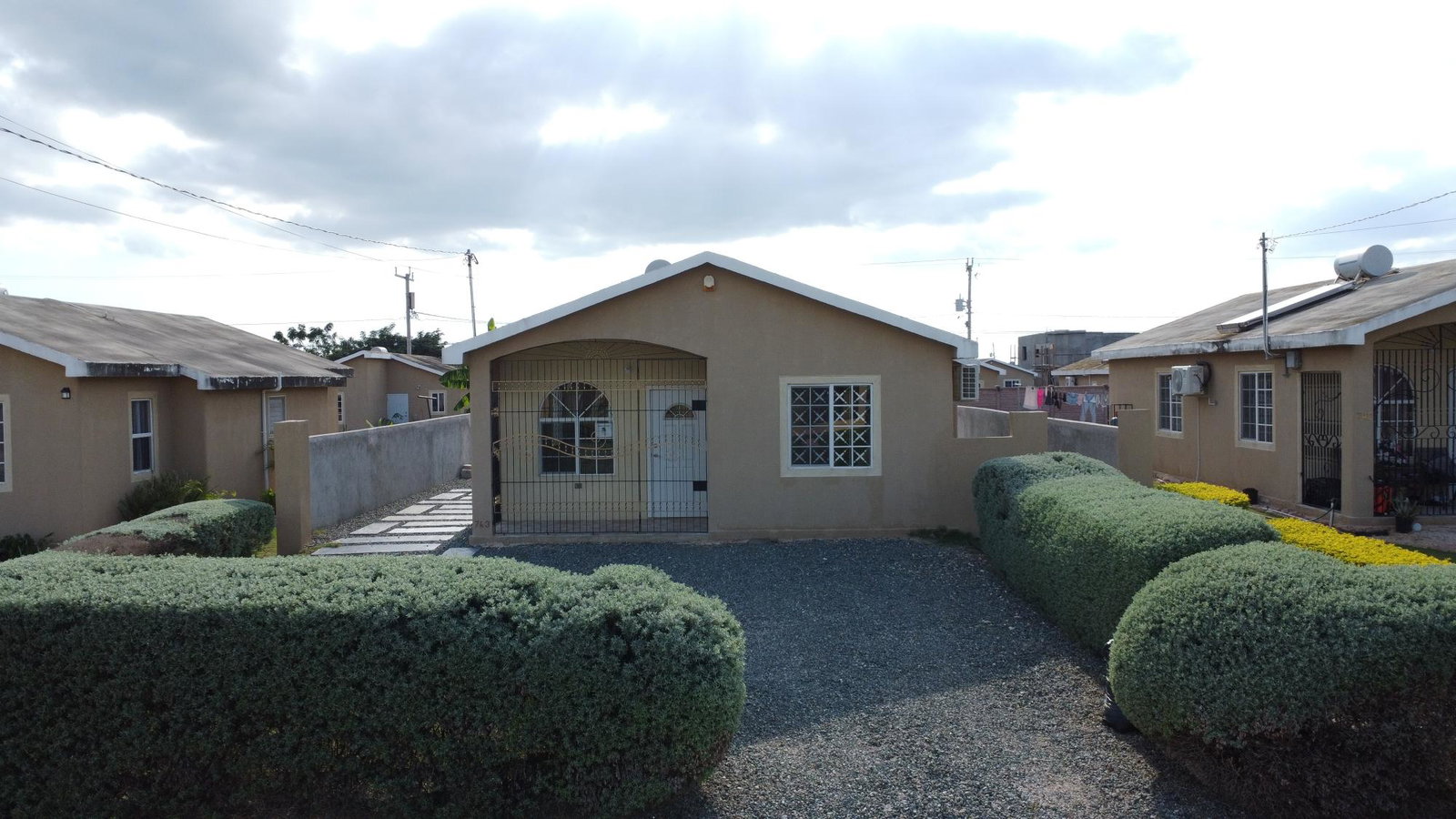 Second image of 743 Phoenix Park Village in Greater Portmore, St. Catherine, Jamaica - property is For Rent