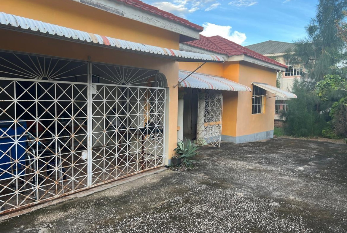 Seventh image of 186 Roosevelt Avenue, in May Pen, Clarendon, Jamaica - property is For Sale