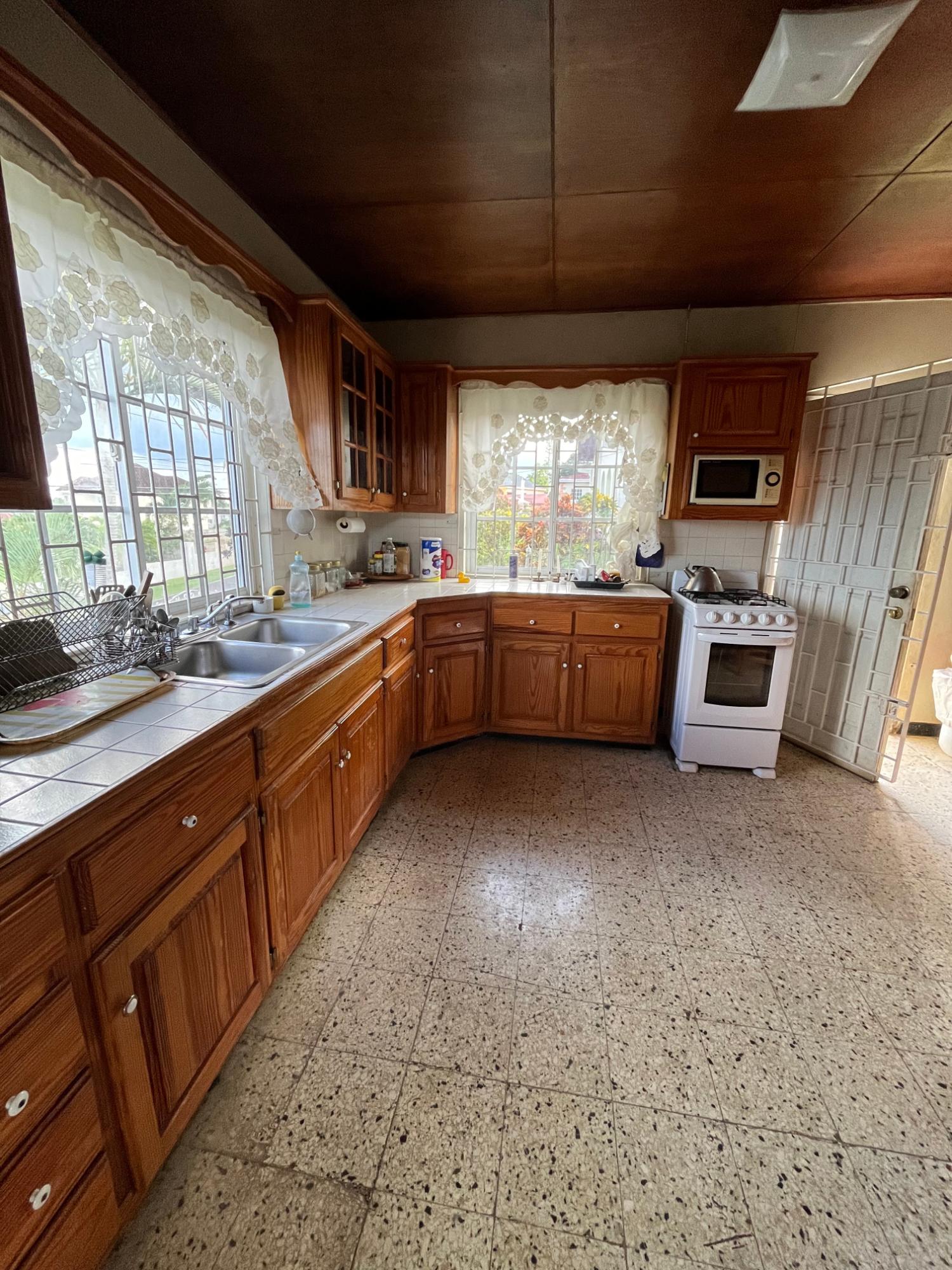 Fifth image of 5 Mockingbird Close in Mandeville, Manchester, Jamaica - property is For Rent