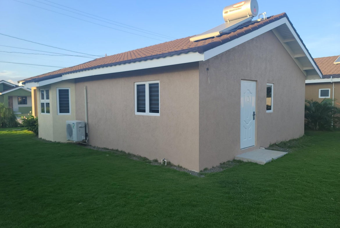 Third image of 492 Oak Estate in Greater Portmore, St. Catherine, Jamaica - property is For Rent