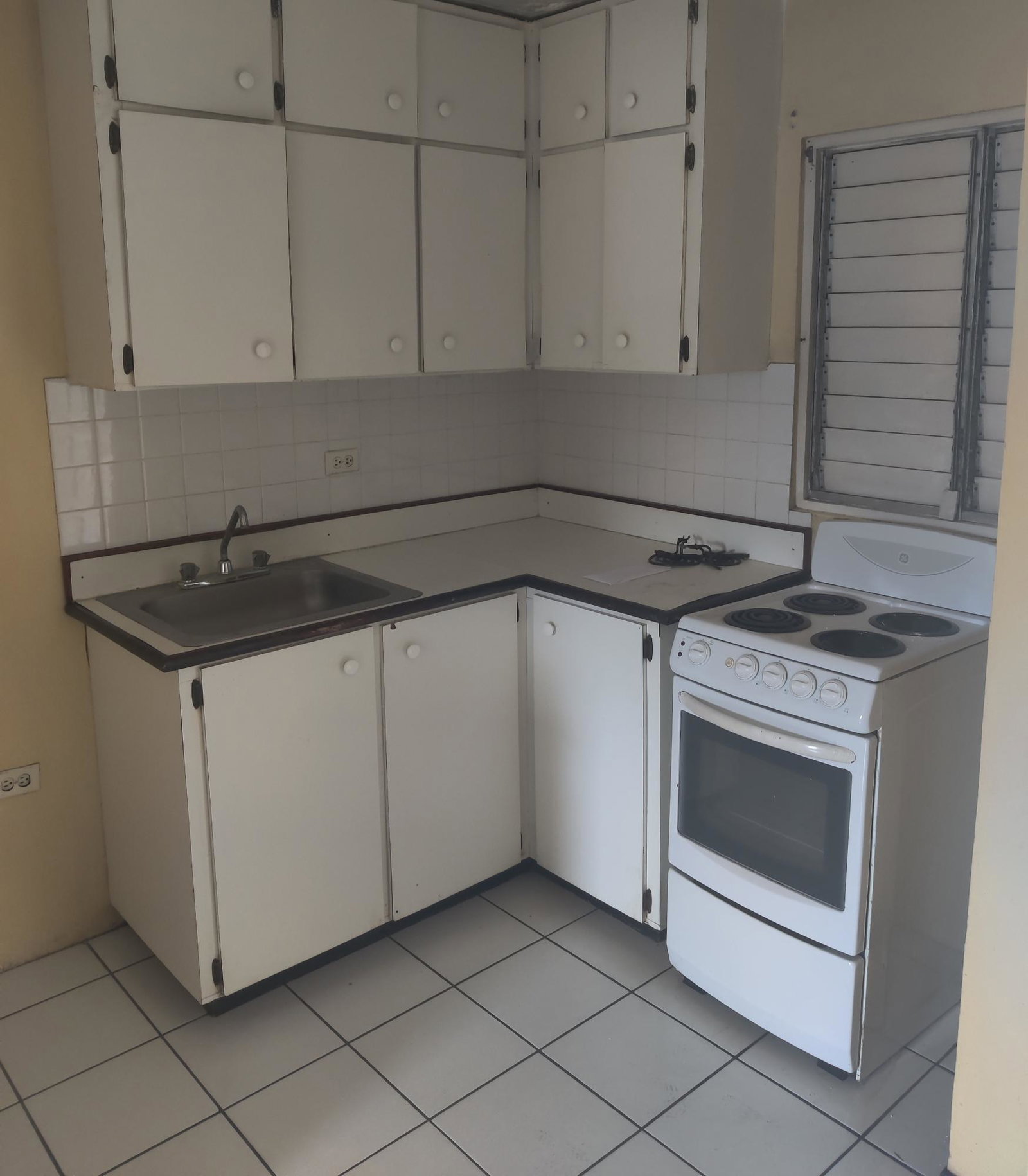 Eighth image of 606- Constant Spring Road in Kingston 8, St. Andrew, Jamaica - property is For Sale