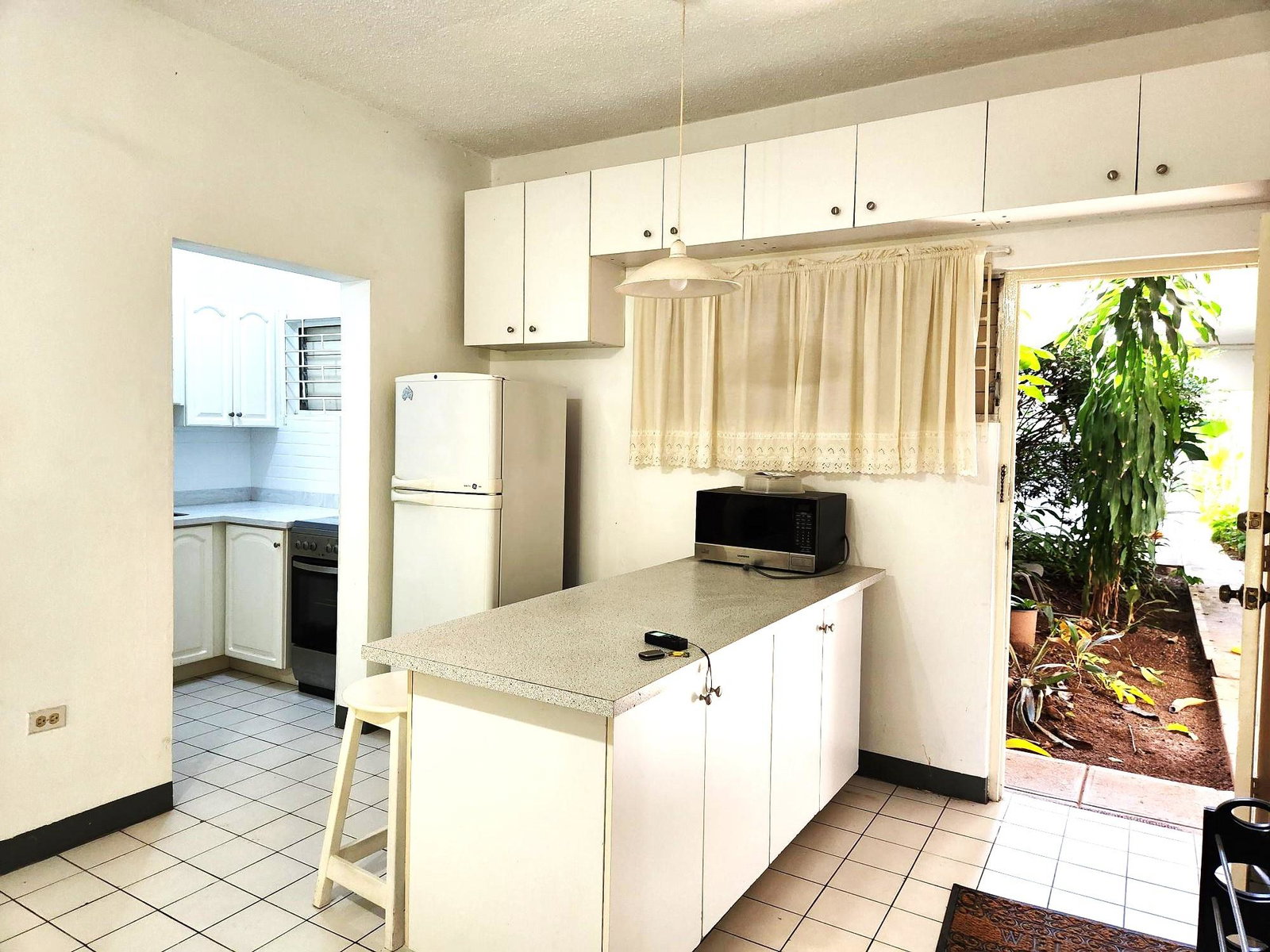 Charming-1-Bedroom-Apartment-for-Sale-in-Upper-Braemar-Avenue-Jamaica Seventh image of 21-8 Upper Braemar Ave in Kingston 10, St. Andrew, Jamaica - property is For Sale