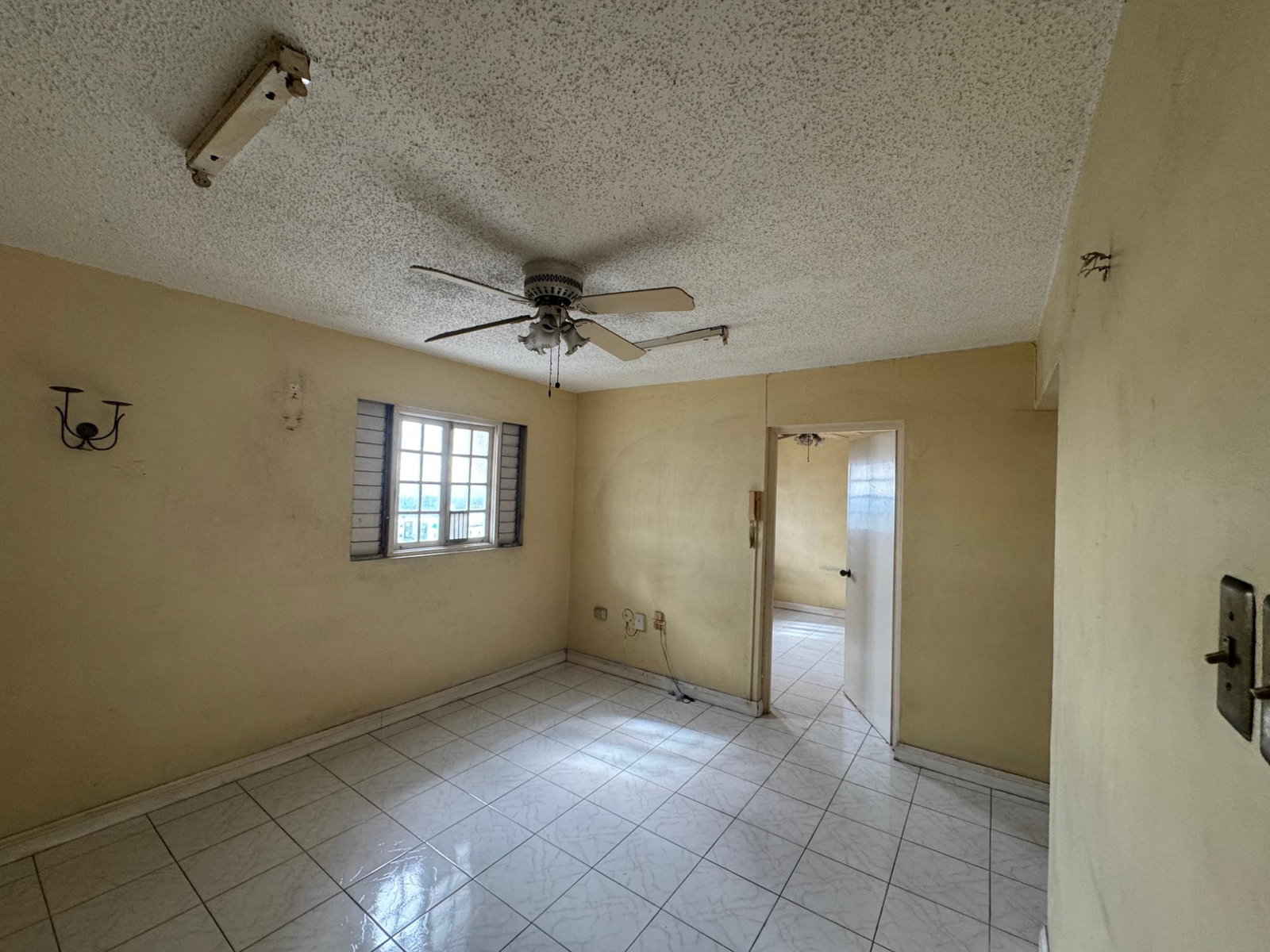 Seventh image of 606c-114 Constant Spring Road in Kingston 8, St. Andrew, Jamaica - property is For Sale