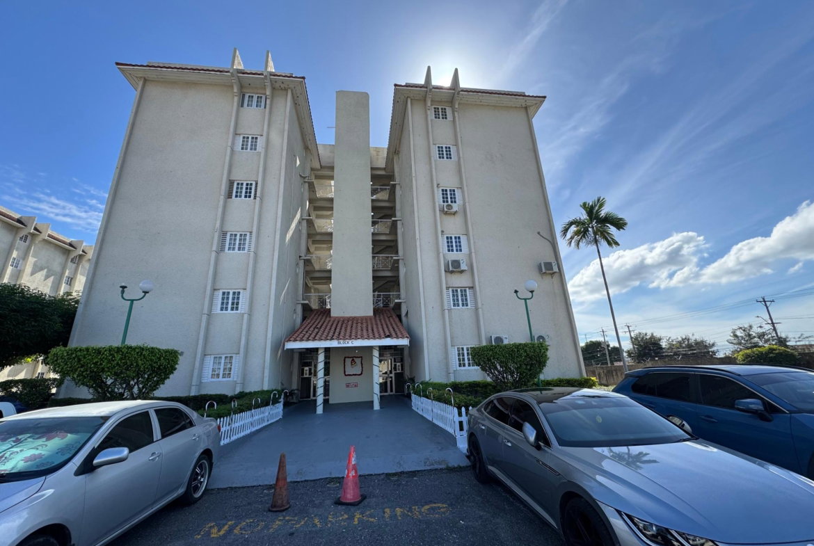 Ninth image of 606c-114 Constant Spring Road in Kingston 8, St. Andrew, Jamaica - property is For Sale