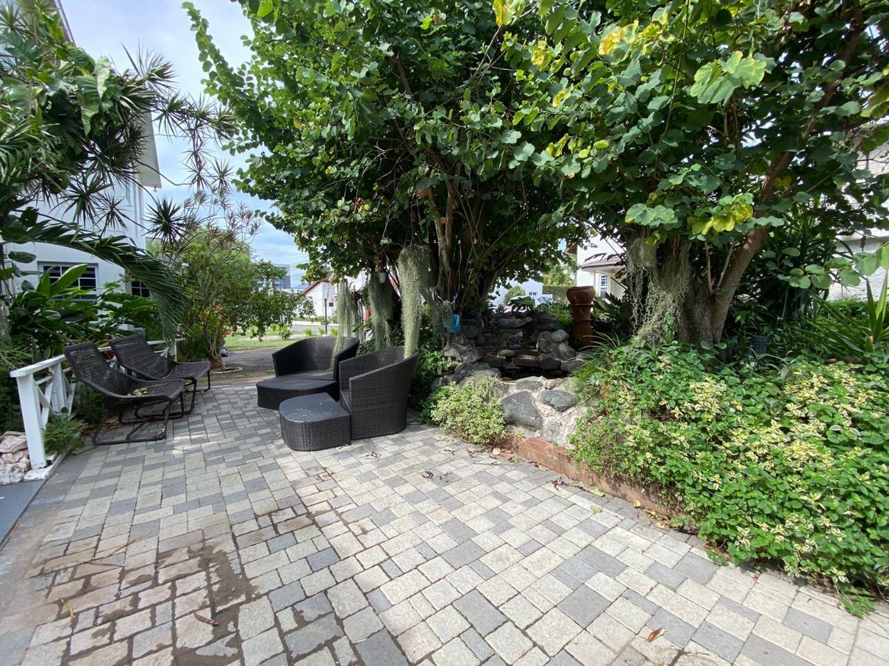 Second image of 16-3a Waterloo Avenue in Kingston 8, St. Andrew, Jamaica - property is For Rent