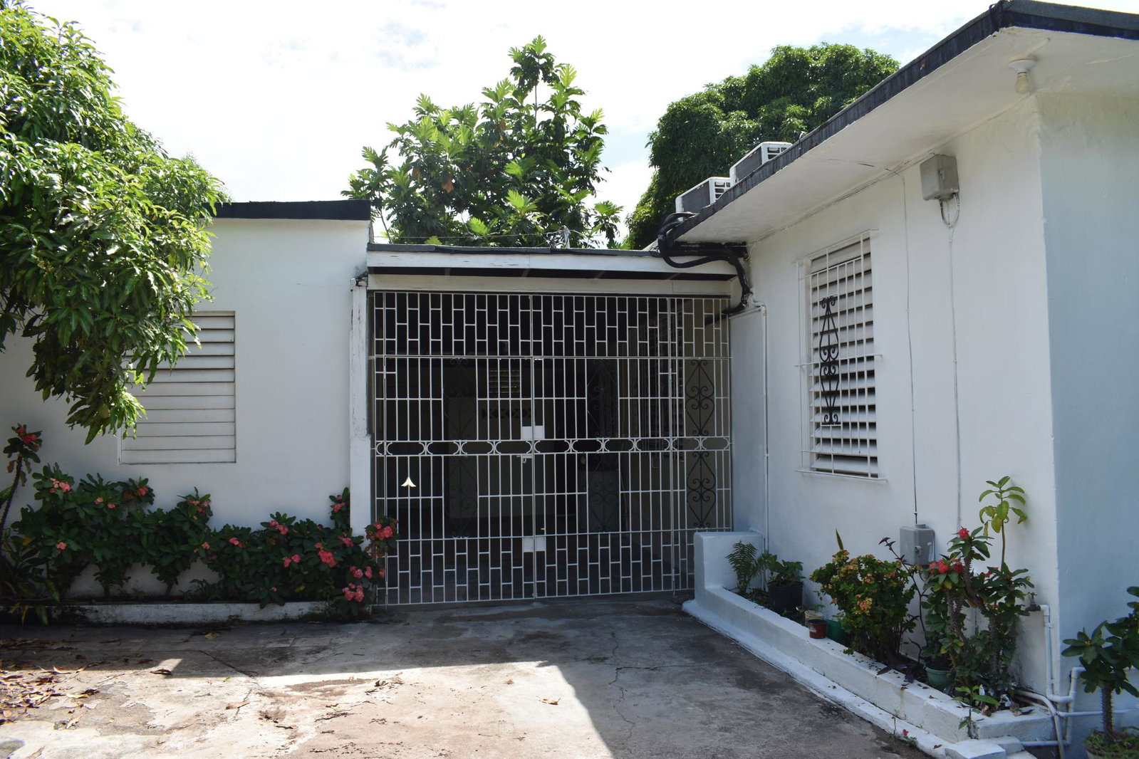 Second image of 44 Gardenia Avenue, Kingston in Kingston 6, St. Andrew, Jamaica - property is For Rent