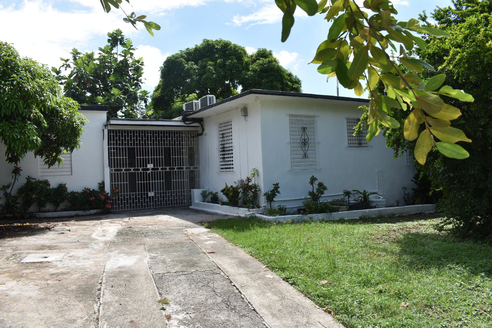 Third image of 44 Gardenia Avenue, Kingston in Kingston 6, St. Andrew, Jamaica - property is For Rent