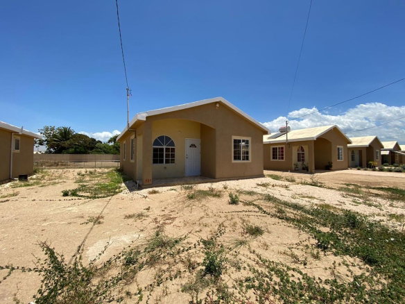 First image of Lot 721 Phoenix Park Vill in Phoenix Park, St. Catherine, Jamaica - property is For Sale