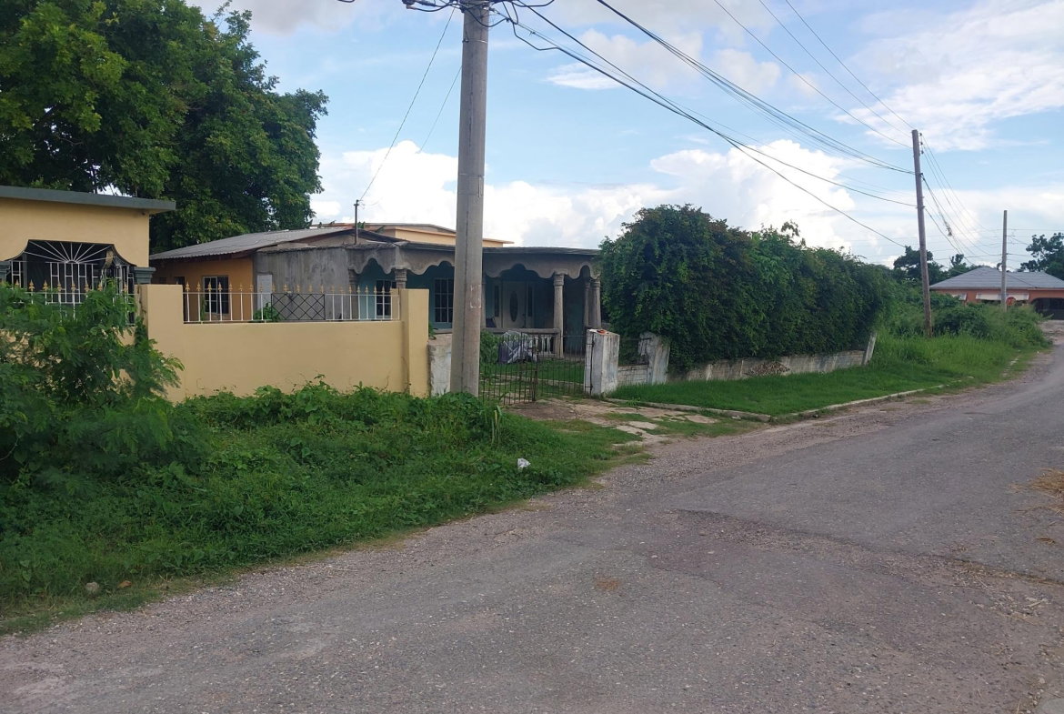 Fourth image of Willowdene, Spanish Town in Spanish Town, St. Catherine, Jamaica - property is For Sale