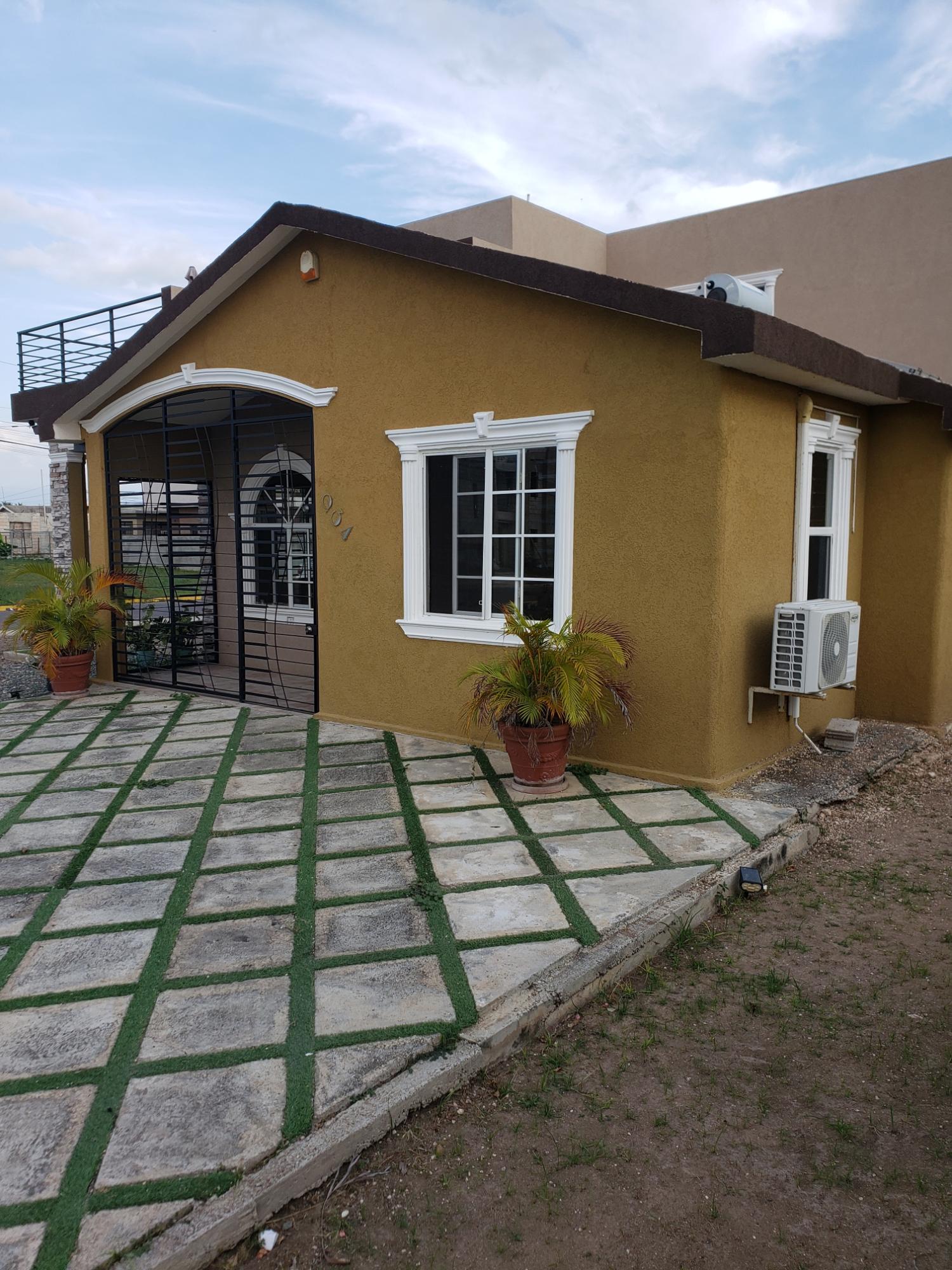 Second image of 934 Phoenix Park Village 3 in Phoenix Park, St. Catherine, Jamaica - property is For Rent
