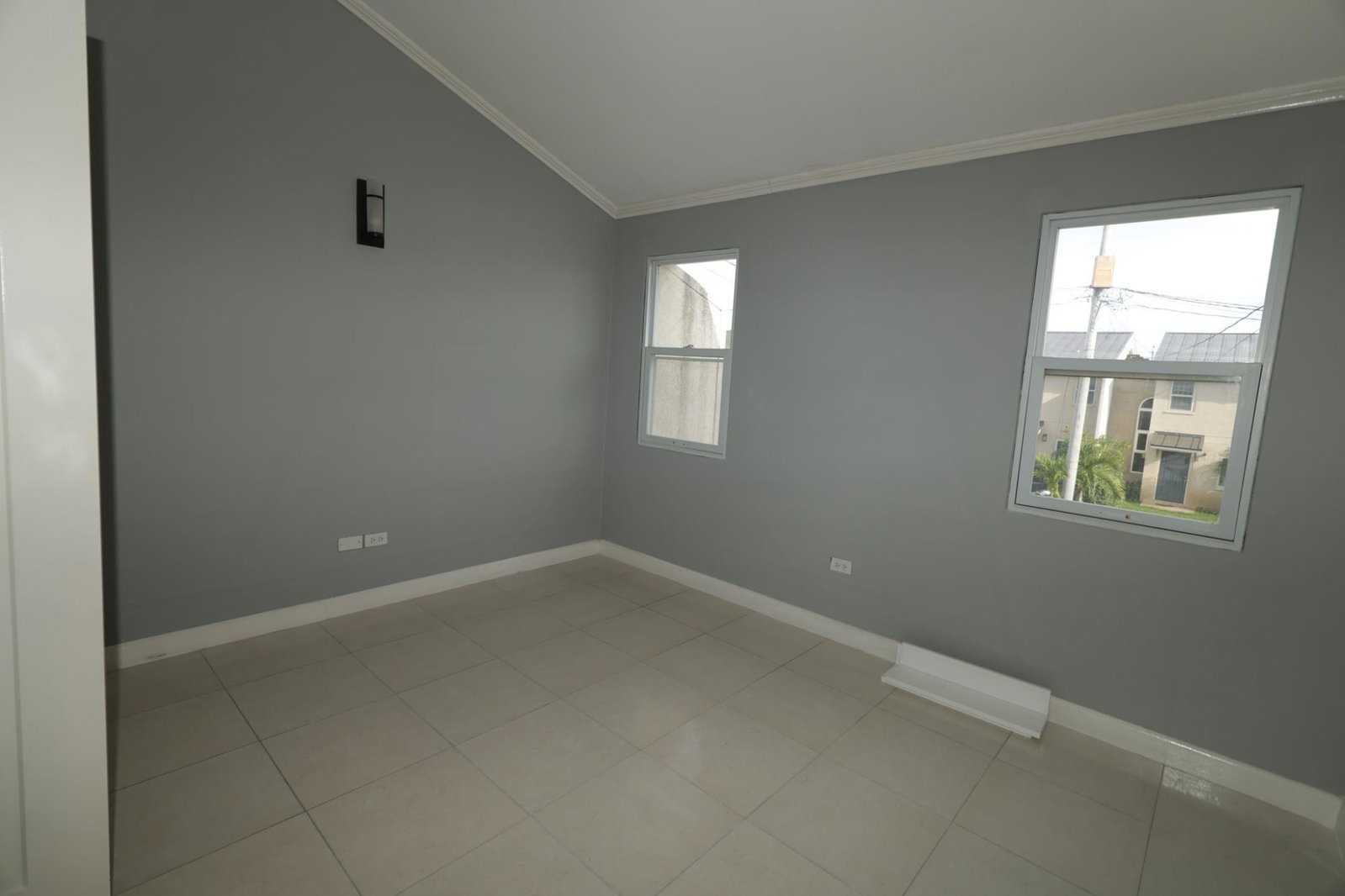 Tenth image of 50- Le' Bermonde, Portmore in Greater Portmore, St. Catherine, Jamaica - property is For Rent