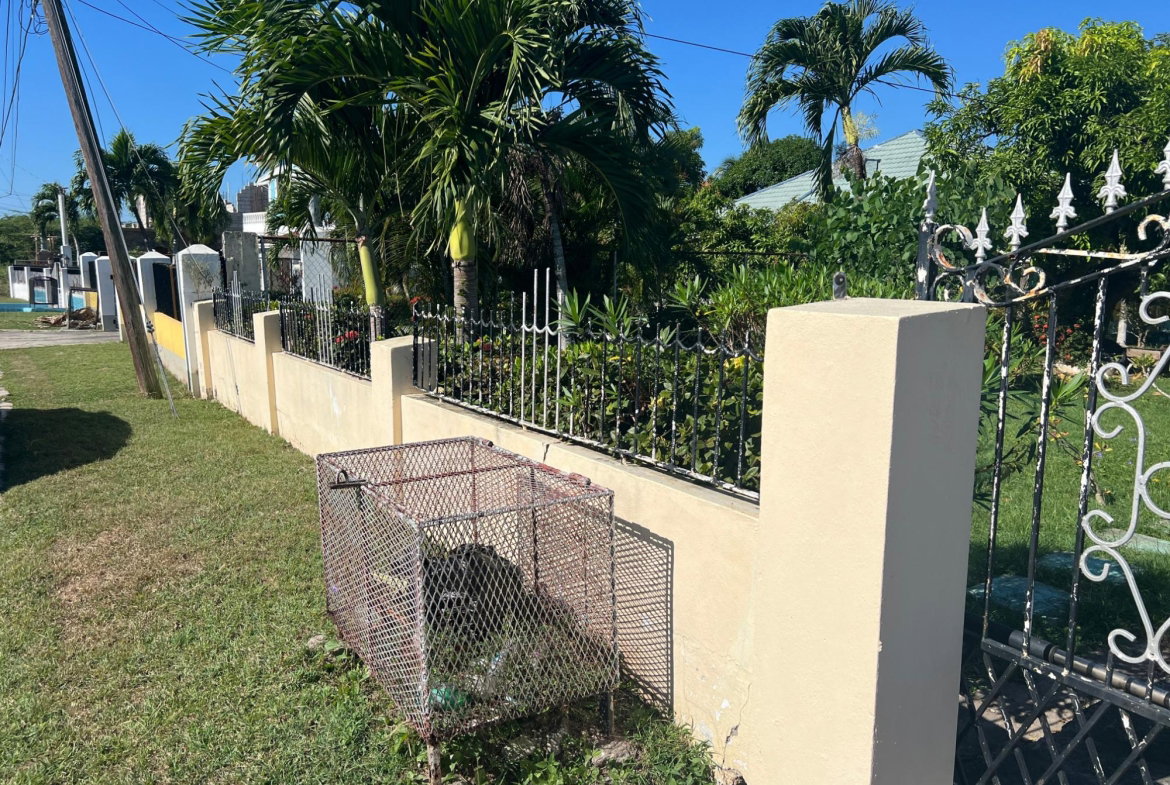 Third image of 41 Elizabeth Drive in Palmers Cross, Clarendon, Jamaica - property is For Sale