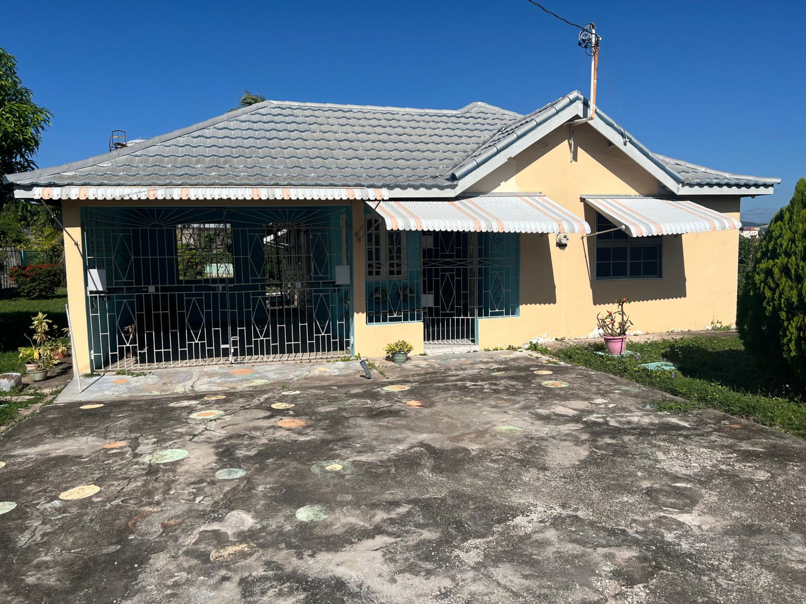 Fourth image of 41 Elizabeth Drive in Palmers Cross, Clarendon, Jamaica - property is For Sale