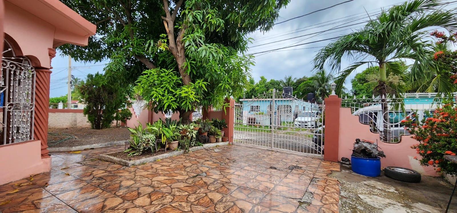 Second image of Mahoe Close in Spanish Town, St. Catherine, Jamaica - property is For Sale