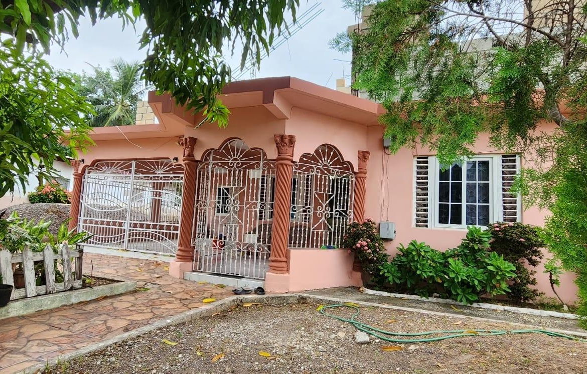 Fourth image of Mahoe Close in Spanish Town, St. Catherine, Jamaica - property is For Sale