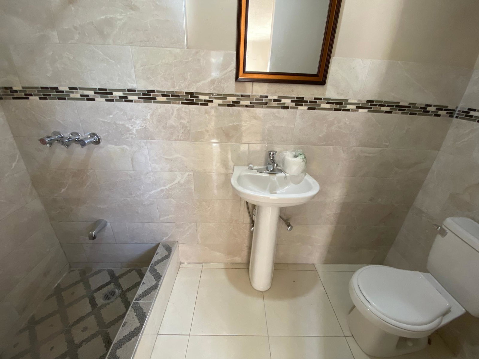 Nineteenth image of 22 Oaklawn Drive in Kingston 8, St. Andrew, Jamaica - property is For Rent
