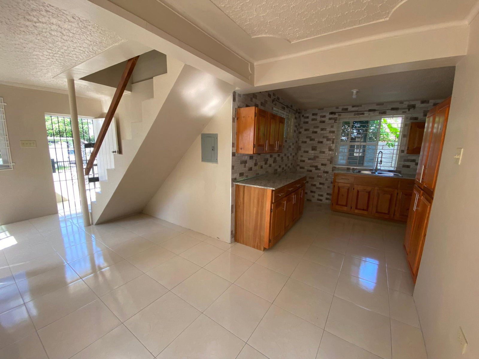 Sixth image of 22 Oaklawn Drive in Kingston 8, St. Andrew, Jamaica - property is For Rent